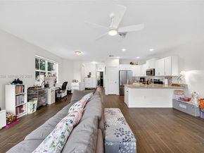 1420 SE 24th Ter, Homestead FL 33035