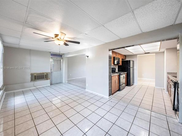 6421 NW 24th Pl, Sunrise FL 33313