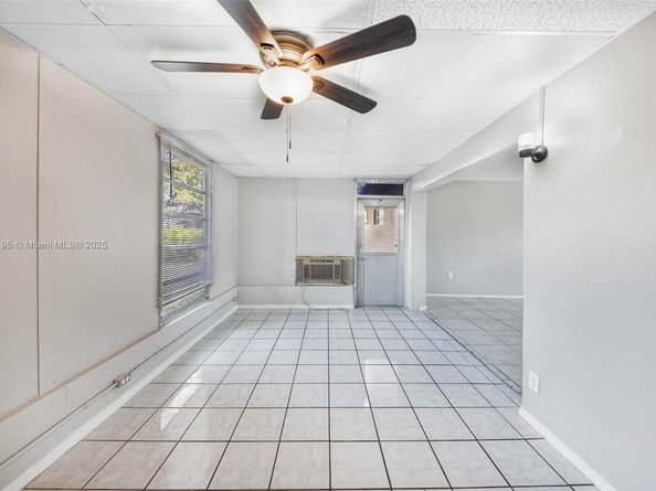 6421 NW 24th Pl, Sunrise FL 33313