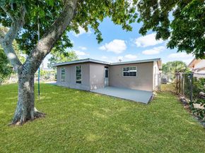 6421 NW 24th Pl, Sunrise FL 33313