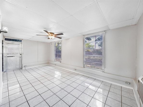 6421 NW 24th Pl, Sunrise FL 33313