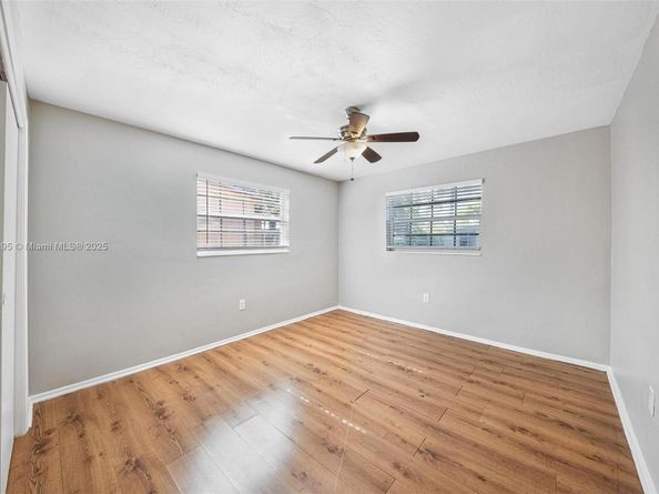 6421 NW 24th Pl, Sunrise FL 33313