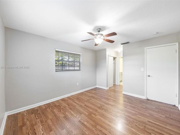 6421 NW 24th Pl, Sunrise FL 33313