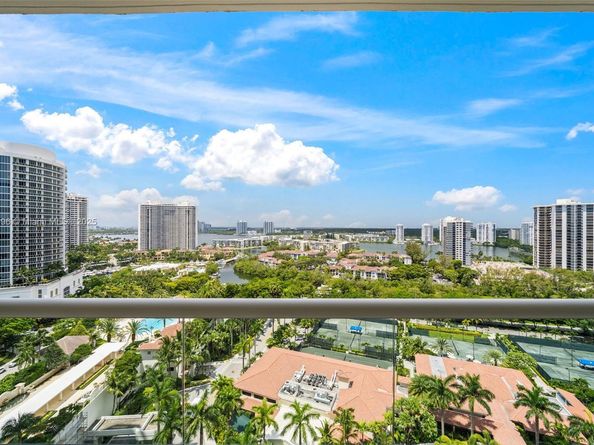 6000 Island Blvd 1803, Aventura FL 33160