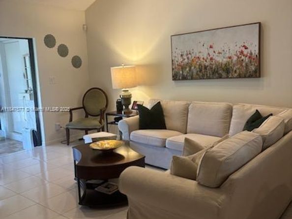 10872 Lake Front Pl, Boca Raton FL 33498