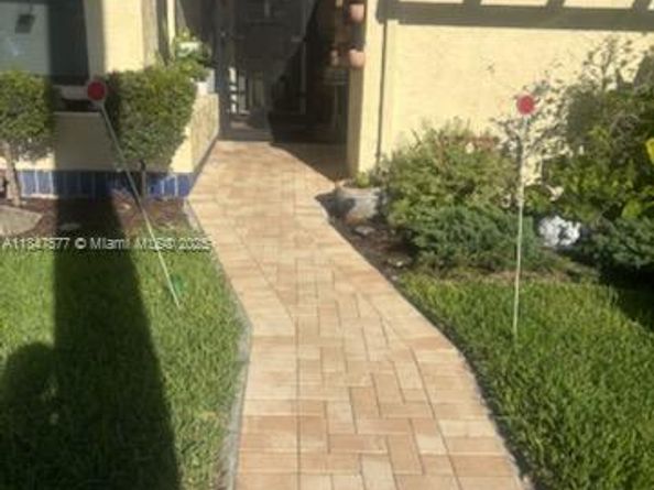 10872 Lake Front Pl, Boca Raton FL 33498