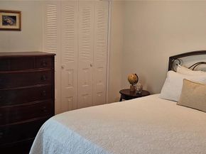 10872 Lake Front Pl, Boca Raton FL 33498
