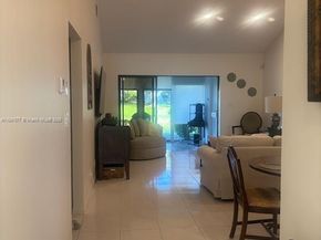 10872 Lake Front Pl, Boca Raton FL 33498