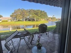 10872 Lake Front Pl, Boca Raton FL 33498