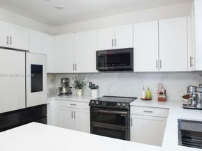 20917 NE 8th Ave, Miami FL 33179