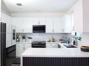 20917 NE 8th Ave, Miami FL 33179