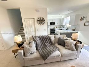 20917 NE 8th Ave, Miami FL 33179