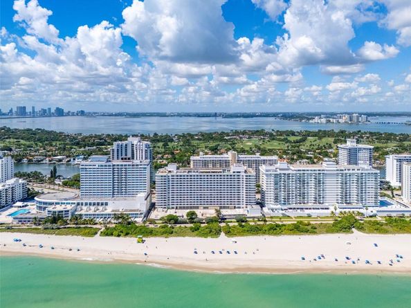 5555 Collins Ave 14E, Miami Beach FL 33140