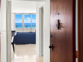 5555 Collins Ave 14E, Miami Beach FL 33140