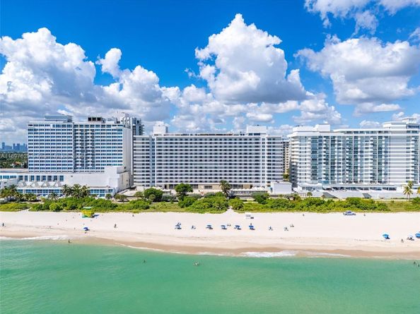 5555 Collins Ave 14E, Miami Beach FL 33140