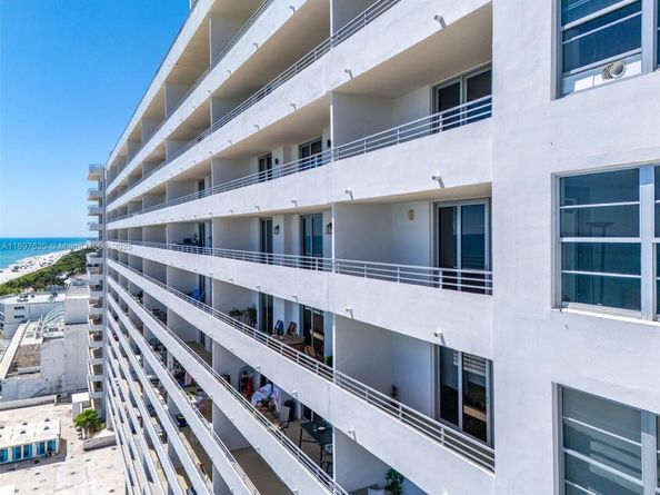 5555 Collins Ave 14E, Miami Beach FL 33140