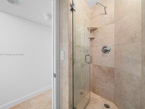 5555 Collins Ave 14E, Miami Beach FL 33140