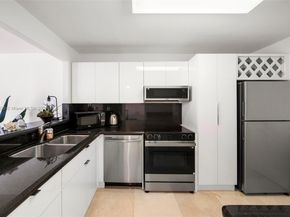5555 Collins Ave 14E, Miami Beach FL 33140