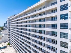 5555 Collins Ave 14E, Miami Beach FL 33140