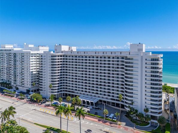 5555 Collins Ave 14E, Miami Beach FL 33140
