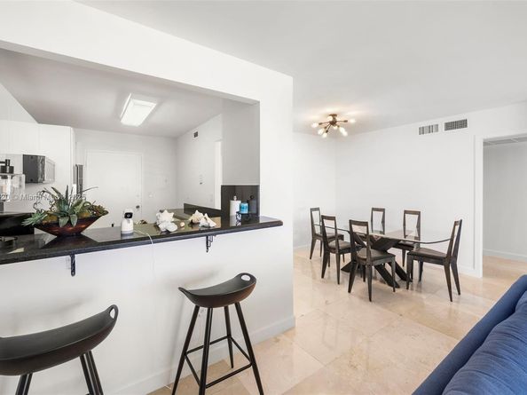 5555 Collins Ave 14E, Miami Beach FL 33140