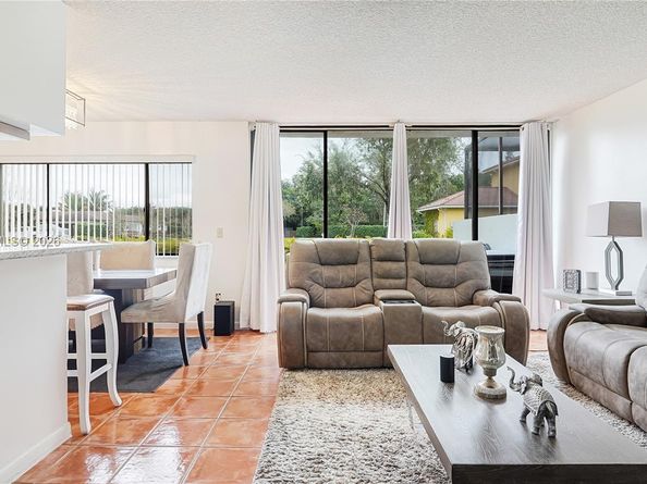 11524 Terra Bella Blvd, Plantation FL 33325