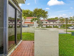 11524 Terra Bella Blvd, Plantation FL 33325