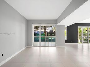 950 Brickell Bay Dr 200, Miami FL 33131