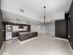 950 Brickell Bay Dr 200, Miami FL 33131