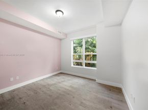 950 Brickell Bay Dr 200, Miami FL 33131