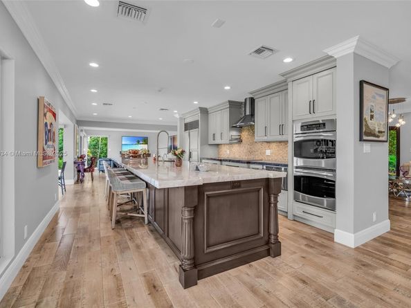 2941 Fairway Dr, Hollywood FL 33021