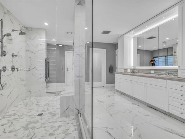 2941 Fairway Dr, Hollywood FL 33021