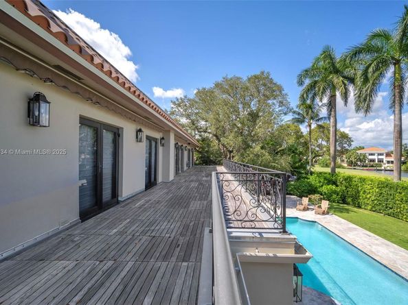 2941 Fairway Dr, Hollywood FL 33021