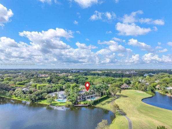 2941 Fairway Dr, Hollywood FL 33021