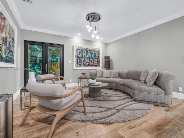 2941 Fairway Dr, Hollywood FL 33021