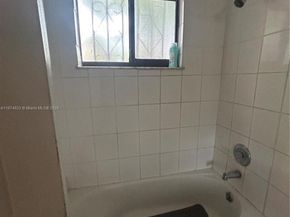5295 NW 198th Ter, Miami Gardens FL 33055