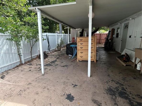 5295 NW 198th Ter, Miami Gardens FL 33055