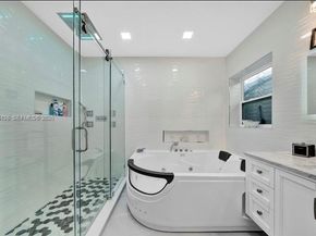 13721 SW 119th Ave, Miami FL 33186