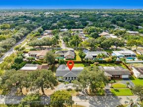 7020 Plantation Rd, Plantation FL 33317