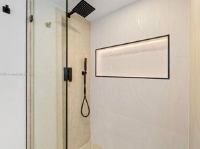 7020 Plantation Rd, Plantation FL 33317