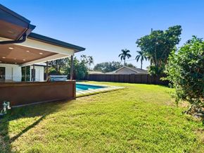 7020 Plantation Rd, Plantation FL 33317