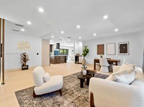 7020 Plantation Rd, Plantation FL 33317