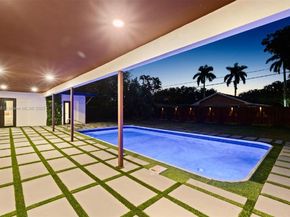 7020 Plantation Rd, Plantation FL 33317