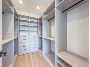 3086 Indiana St, Miami FL 33133