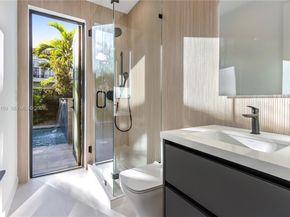 3086 Indiana St, Miami FL 33133