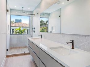 3086 Indiana St, Miami FL 33133