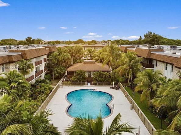 7477 SW 82nd St C117, Miami FL 33143