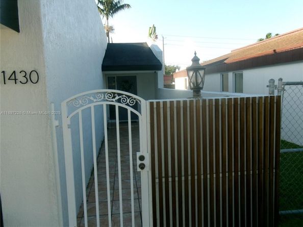 11430 SW 83rd Ter, Miami FL 33173