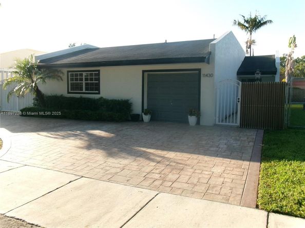 11430 SW 83rd Ter, Miami FL 33173
