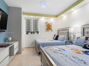 4775 Collins Ave 1007, Miami Beach FL 33140